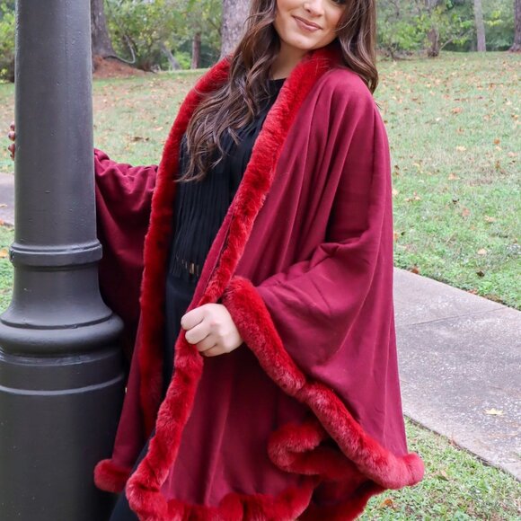 NWT Ruby Red Faux Fur Trim Poncho - Picture 3 of 9